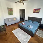 Unirii Downtown Apartment